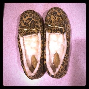 makalu mock out moccasins